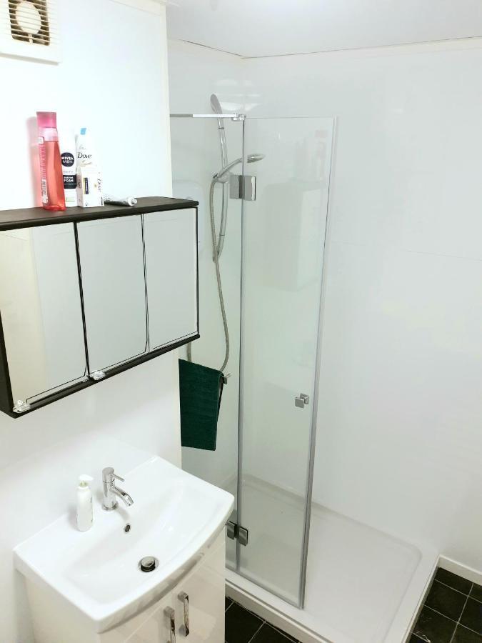 Elephant & Castle - Zone 2 - Private Rooms - Shared Bathroom ロンドン エクステリア 写真