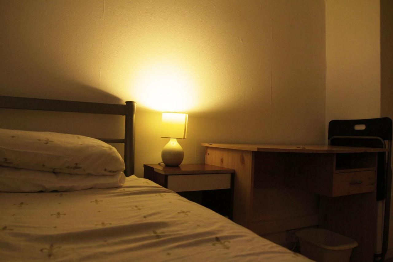 Elephant & Castle - Zone 2 - Private Rooms - Shared Bathroom ロンドン エクステリア 写真