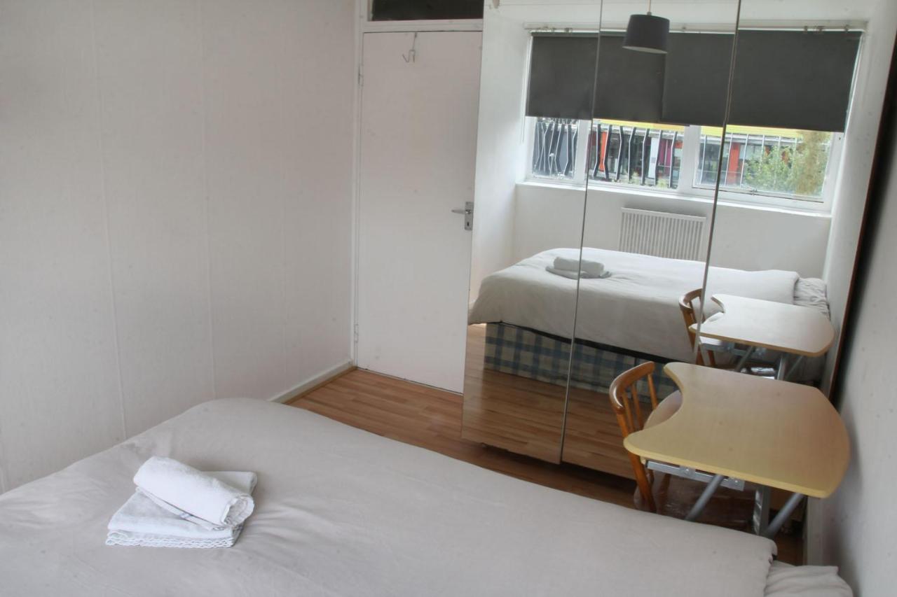 Elephant & Castle - Zone 2 - Private Rooms - Shared Bathroom ロンドン エクステリア 写真