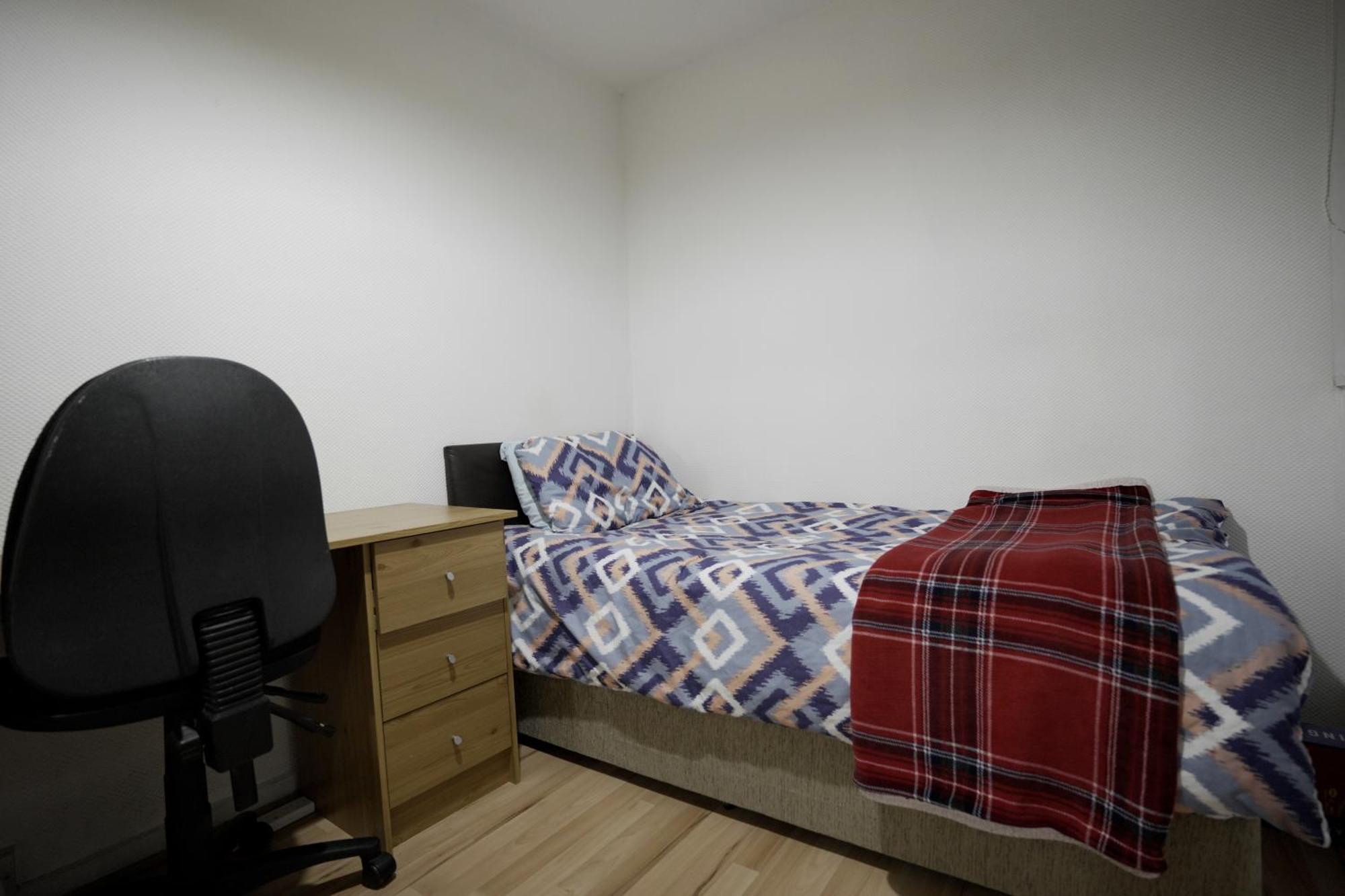Elephant & Castle - Zone 2 - Private Rooms - Shared Bathroom ロンドン エクステリア 写真